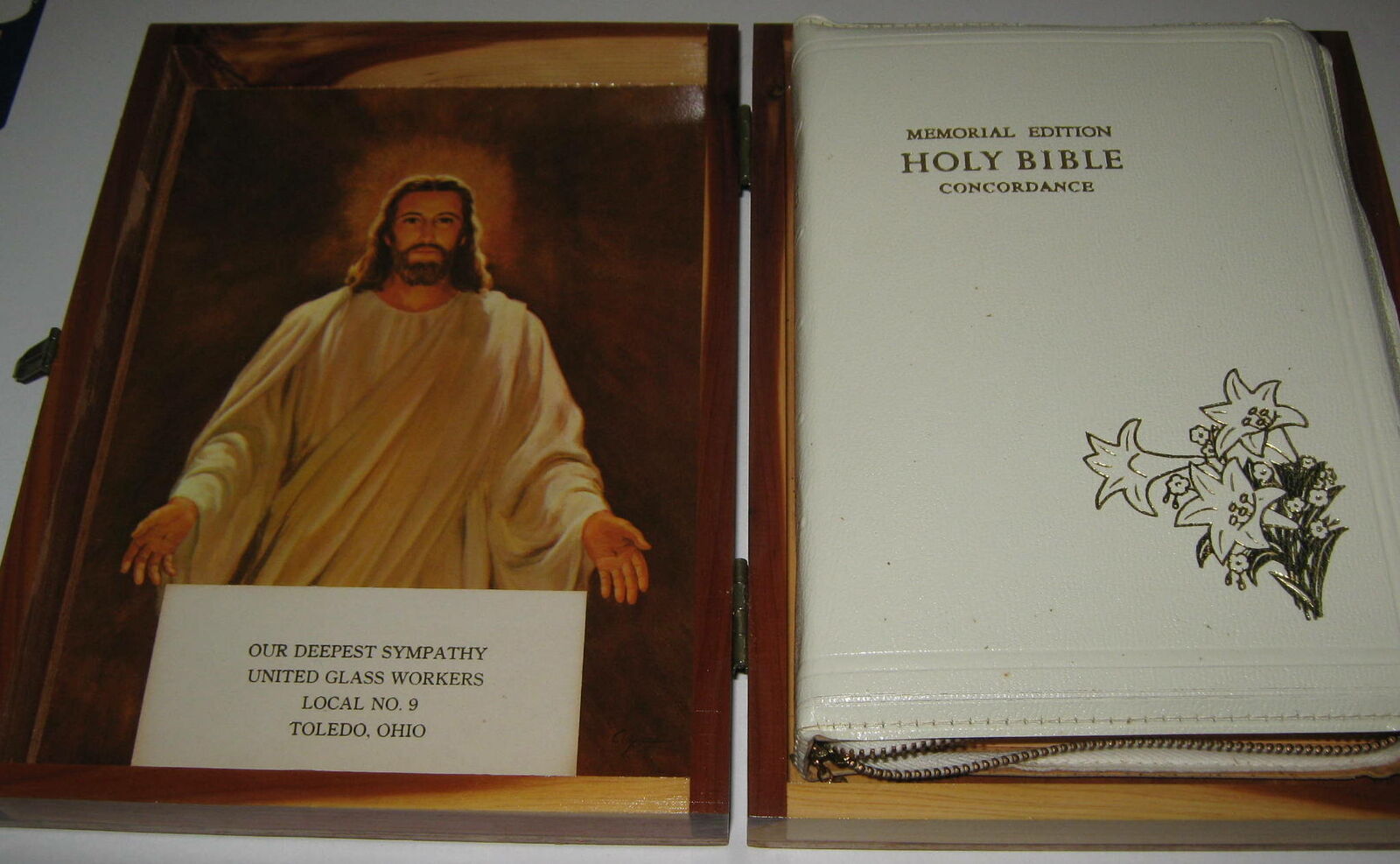 Cedar Wood Holy Bible Box Memorial Edition Toledo Local 9 Glass Workers Union #7