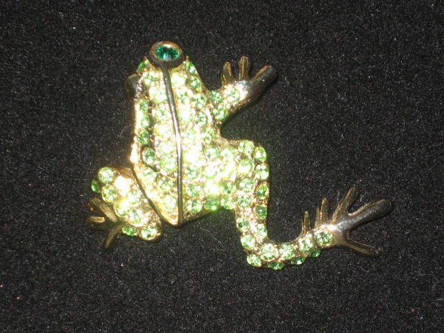 Vintage Leaping Frog Pin With Green Crystals