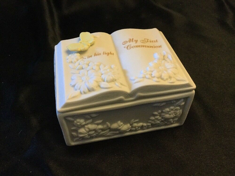 Enesco My First Holy Communion  Ceramic Trinket Box With Heart Necklace