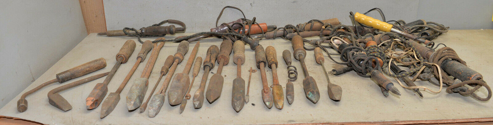 32 Antique Copper Tipped Soldering Solder Iron Collectible Tinsmith Tools Lot