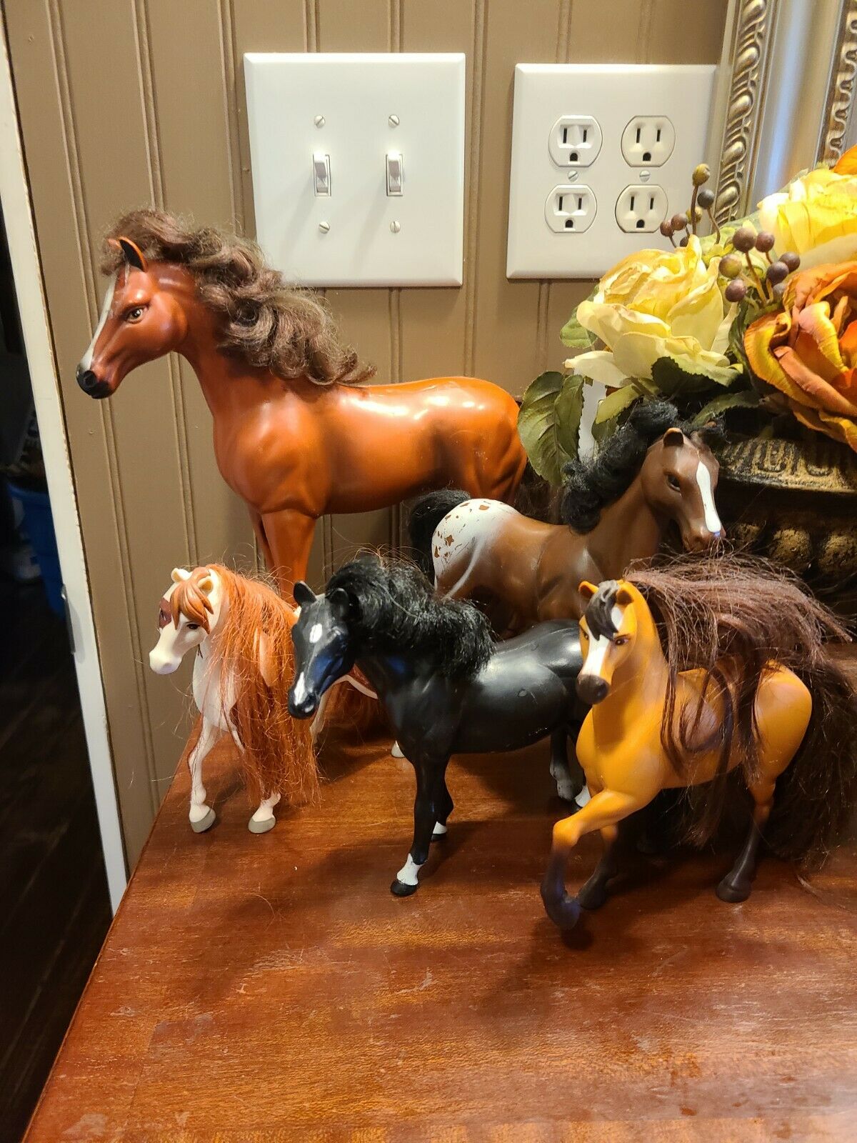 Kid Kore Empire Vintage Horse Ranch Toys Lot Collection Plastic Brushable Mains