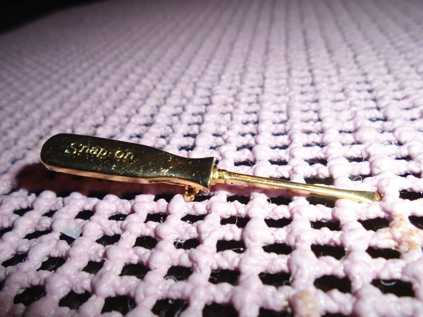 Snap On Tool Collectible 35+ Year Old Gold Tone Tie Pin Screw Driver ,unique