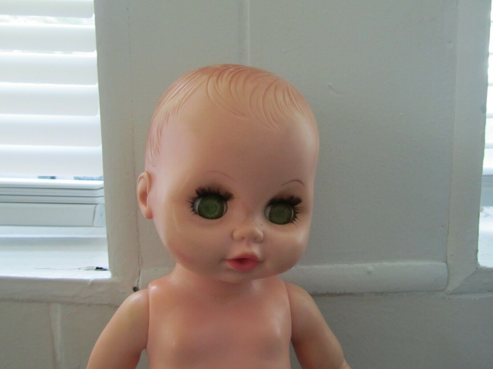 Vogue Baby Wide Eyes Doll Molded Hair Missing Little Finger Tip Left Hand 1975